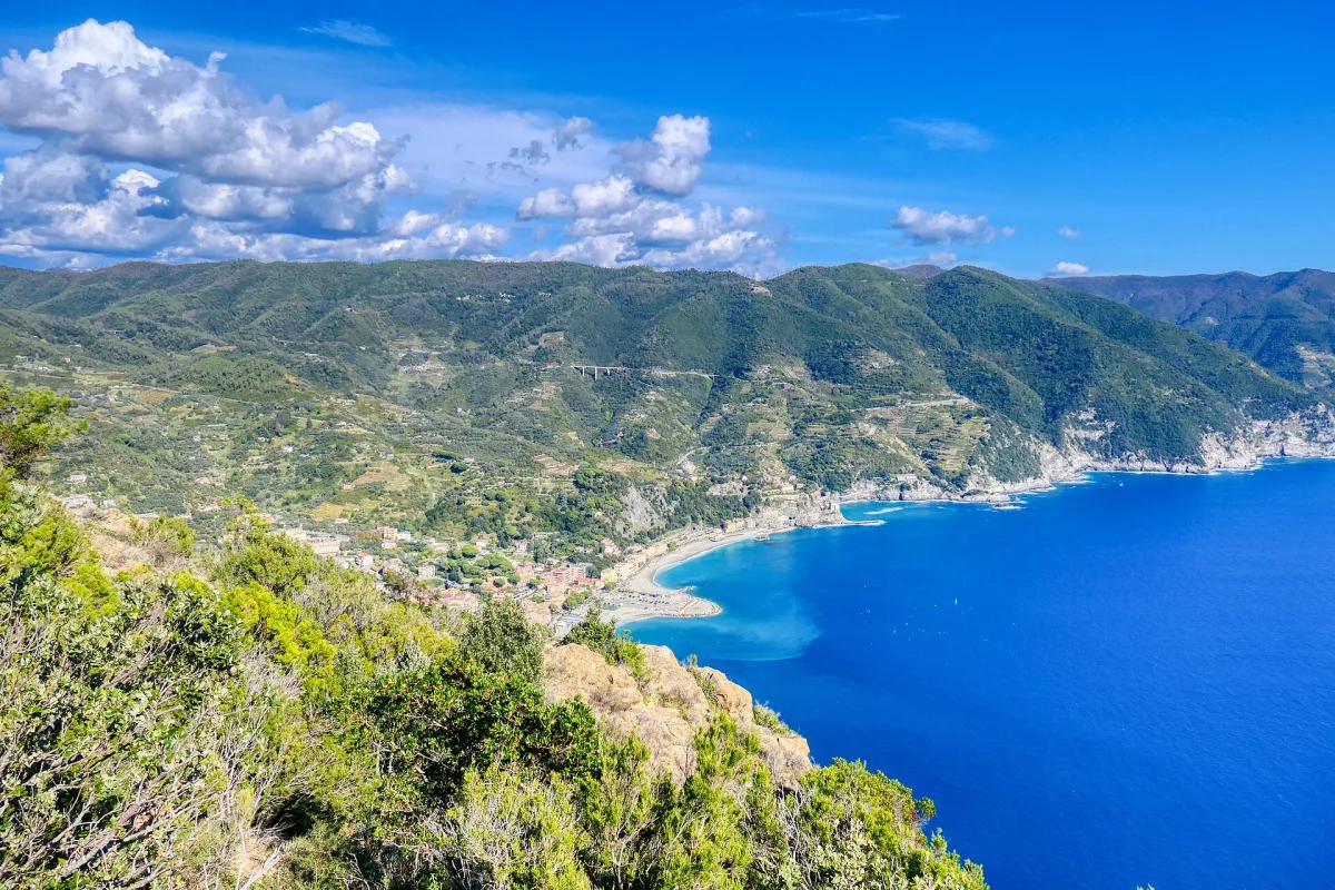Come Arrivare a Genova: La Guida Completa