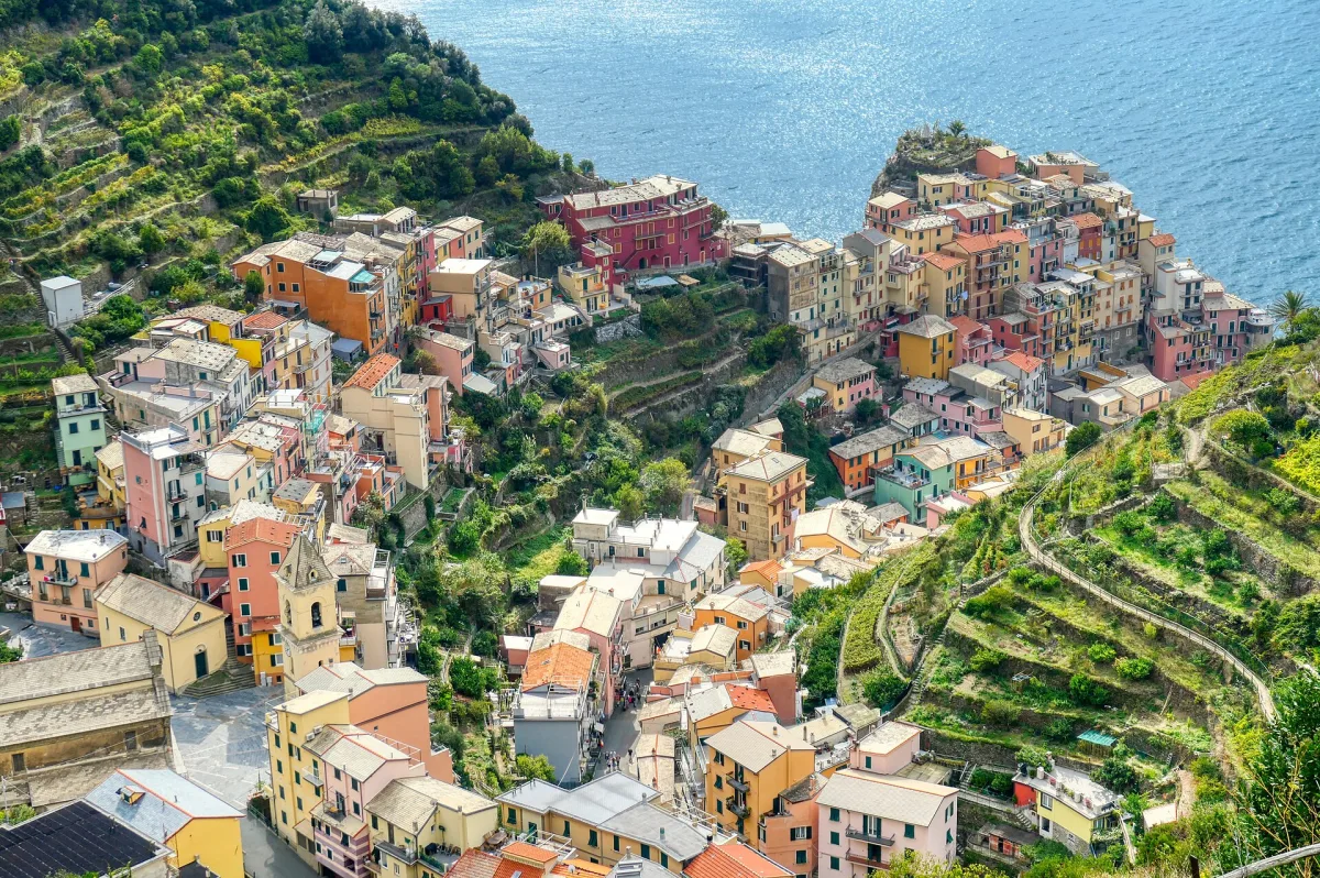 Cosa vedere ad Albenga: un viaggio tra storia e bellezze naturali