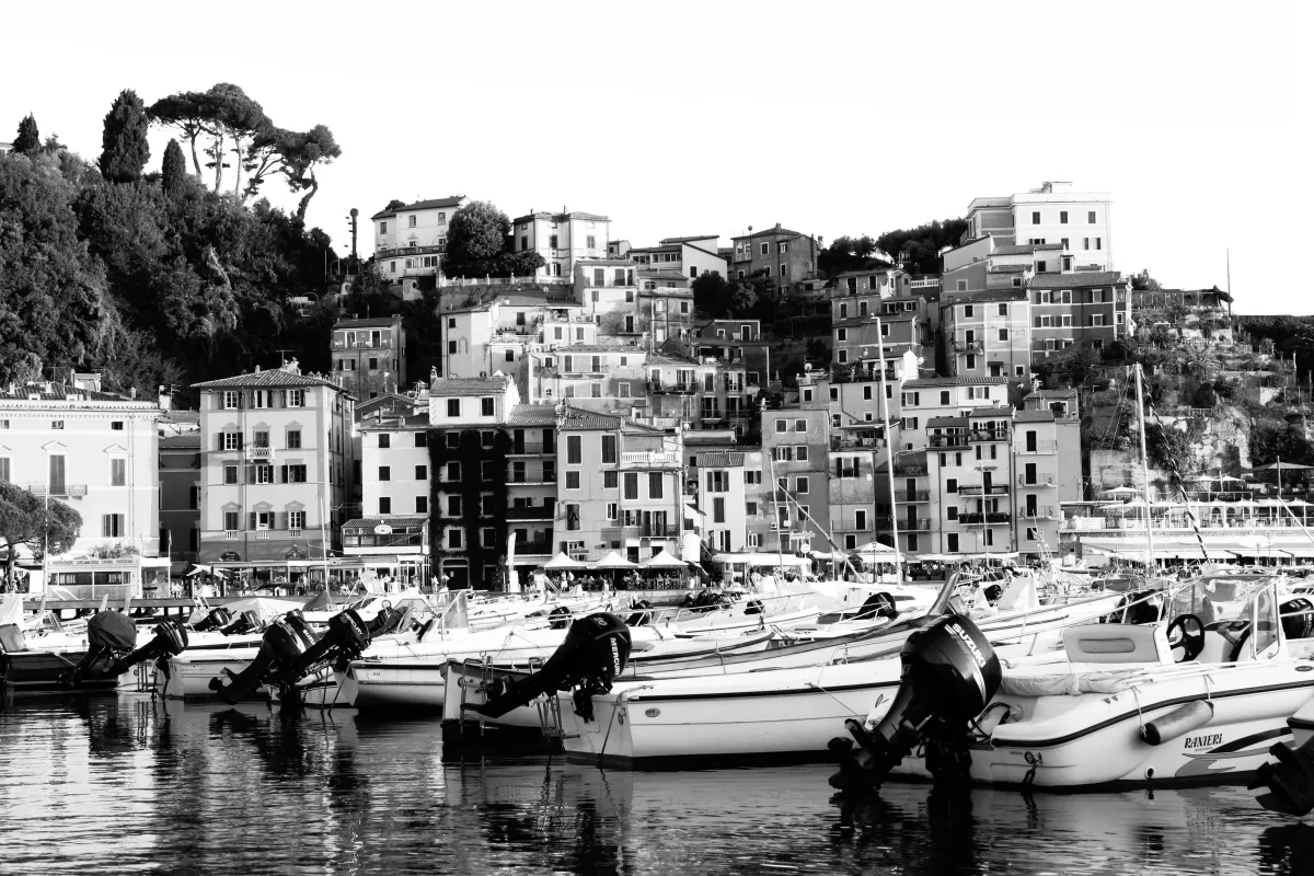 Le Spiagge Più Belle di Lerici: Un Paradiso tra Mare e Storia
