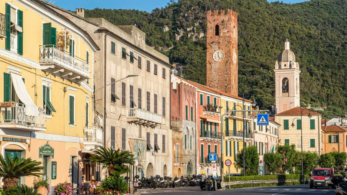 Feste ed Eventi a Finale Ligure: Un Viaggio tra Tradizioni e Cultura