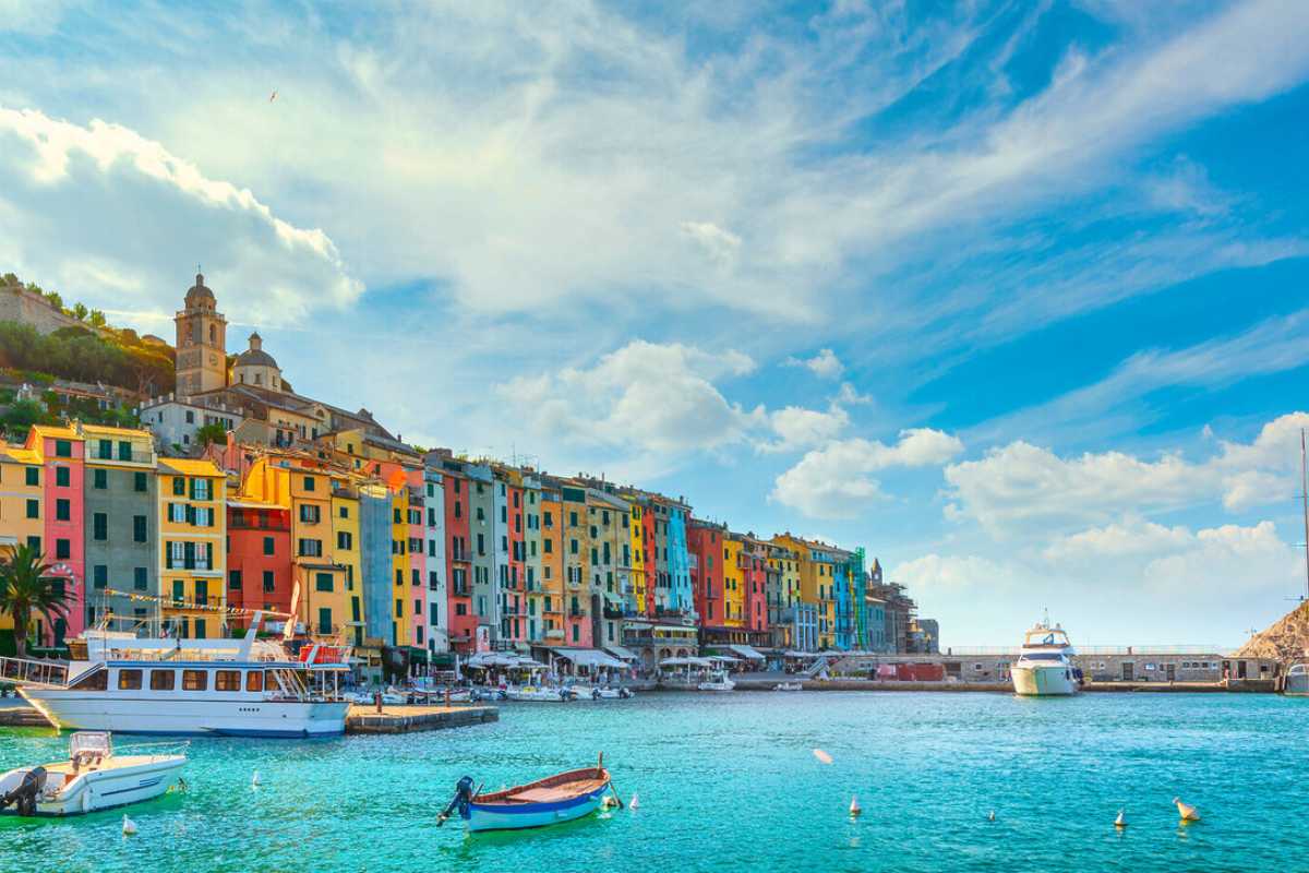 Vista panoramica di Lerici con il castello e il golfo sullo sfondo
